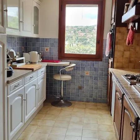 Maison Rez De Jardin 2 A 4 Personnes Le Lavandou